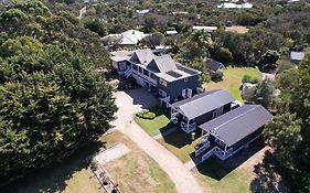Hamptons In Rye Blue Cottage 3 Mins From Hot Springs!